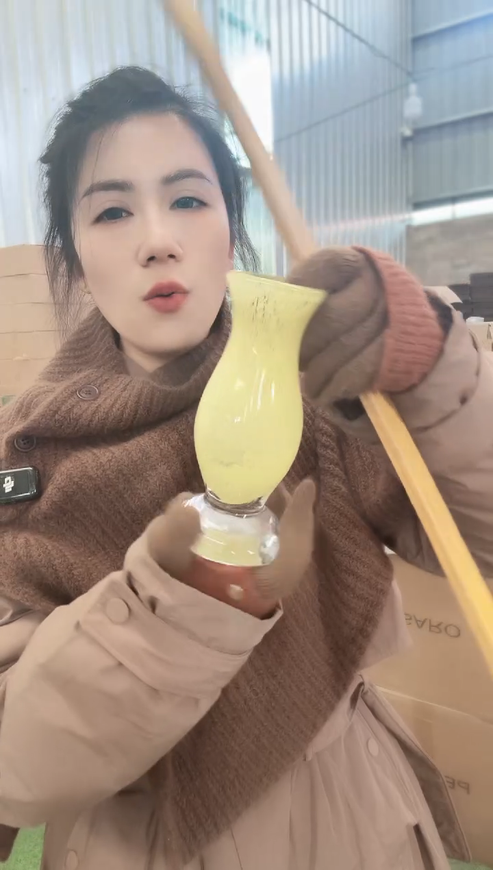 067直播玻璃花瓶