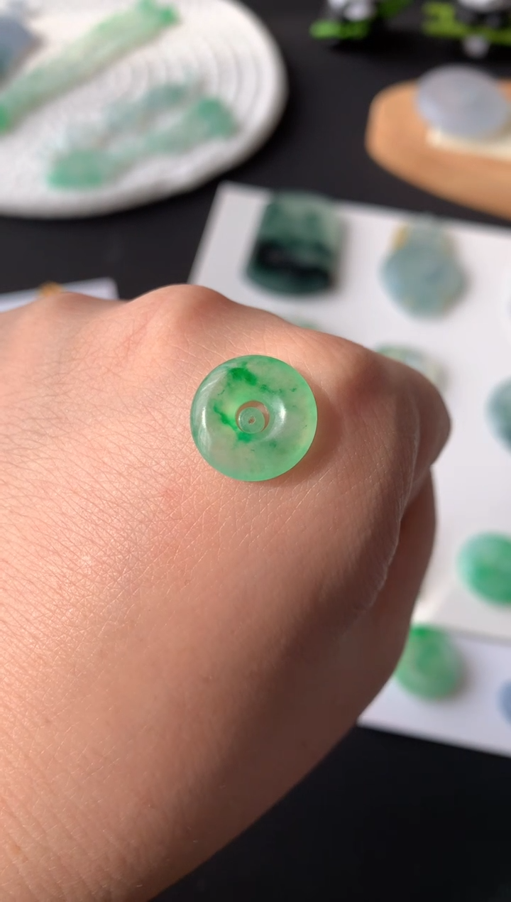 未镶嵌定制翡翠要**发0148434132