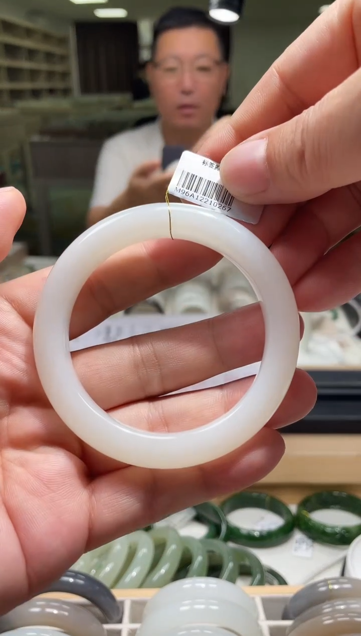 未镶嵌手镯和田玉59圈口 0267