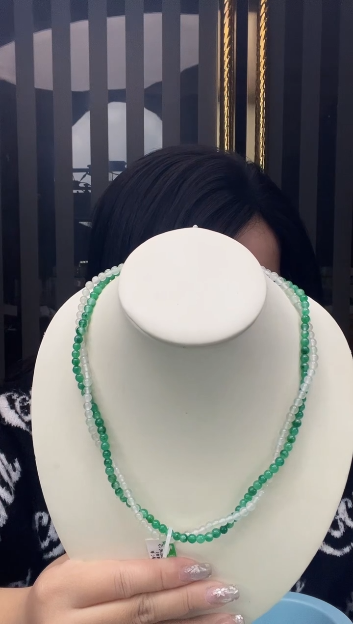 未镶嵌手镯石英质玉1