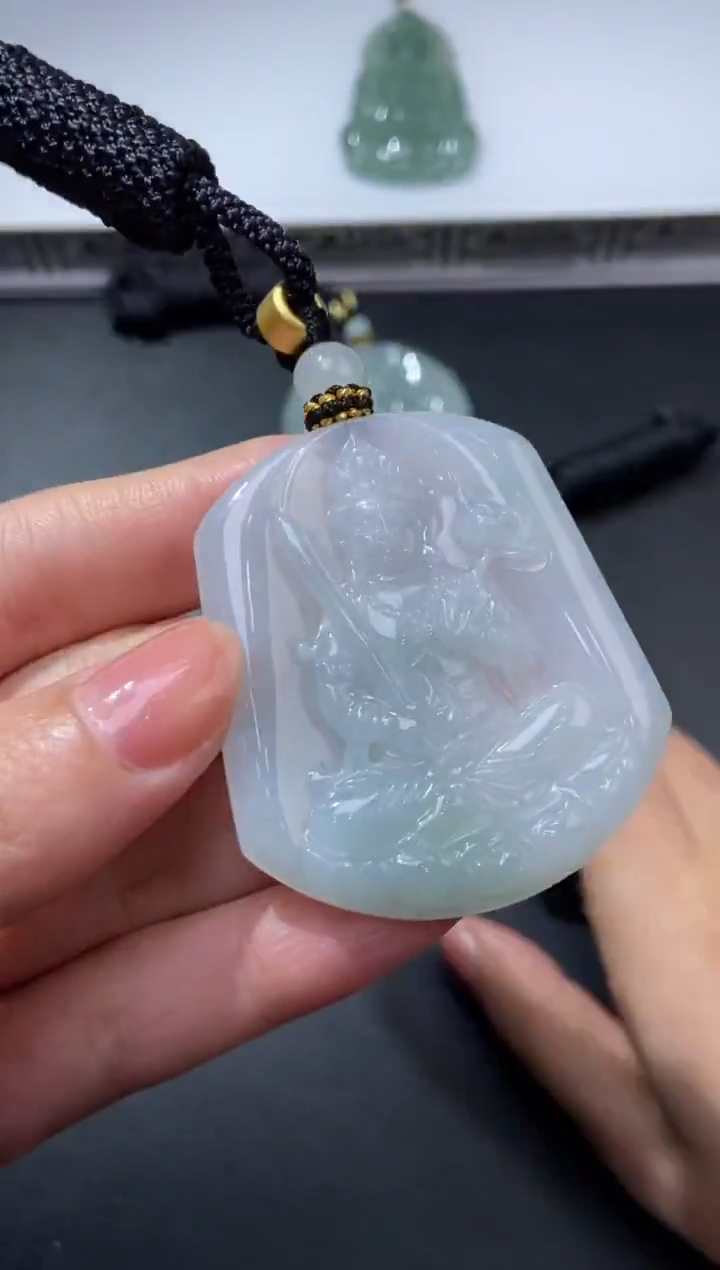 未镶嵌挂件翡翠374988  多人