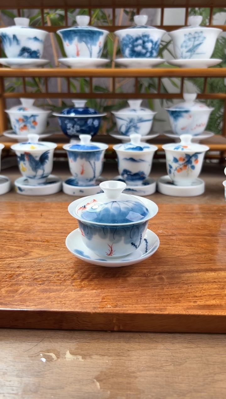 微瑕线条莲80ml三才盖碗