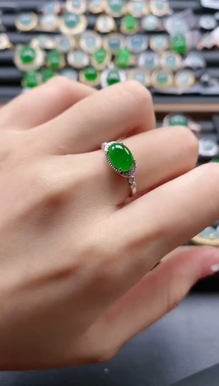 【闪购商品】翡翠戒指银S925镶嵌51511