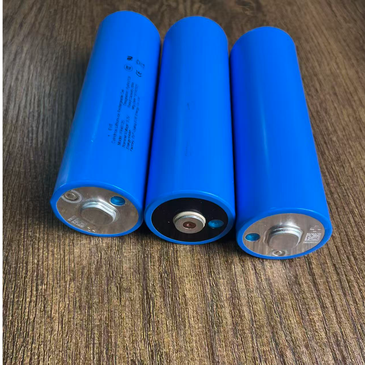 EVE亿纬C40 磷酸铁锂电池 3.2V 20AH 全新A品 原厂原箱 40X135mm