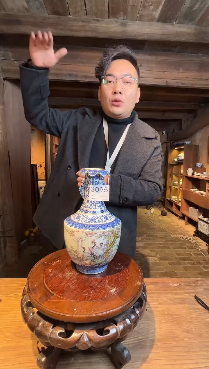 【闪购商品】瓶景德镇陶瓷青花赏瓶3095