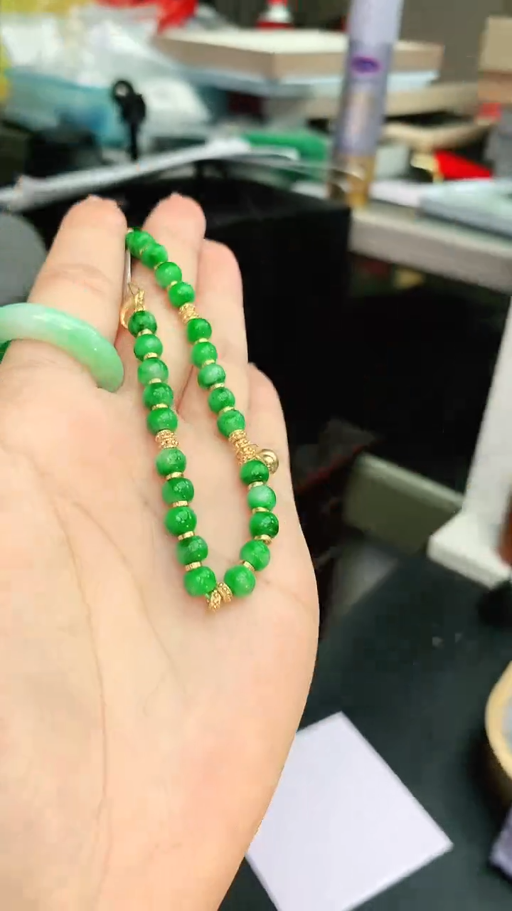 未镶嵌手串翡翠赠礼盒证书