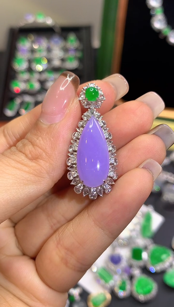 吊坠(不含链)18K金镶嵌翡翠翡翠