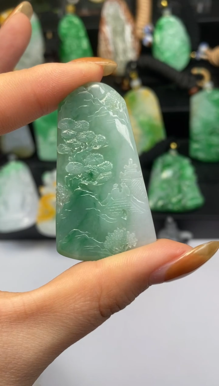 【闪购商品】翡翠颈饰未镶嵌翡翠A货一物一证