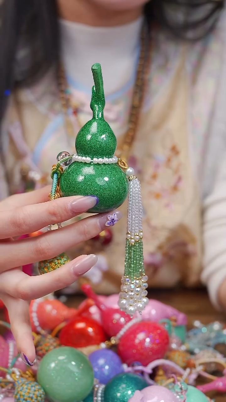 599漆艺工艺小葫芦128