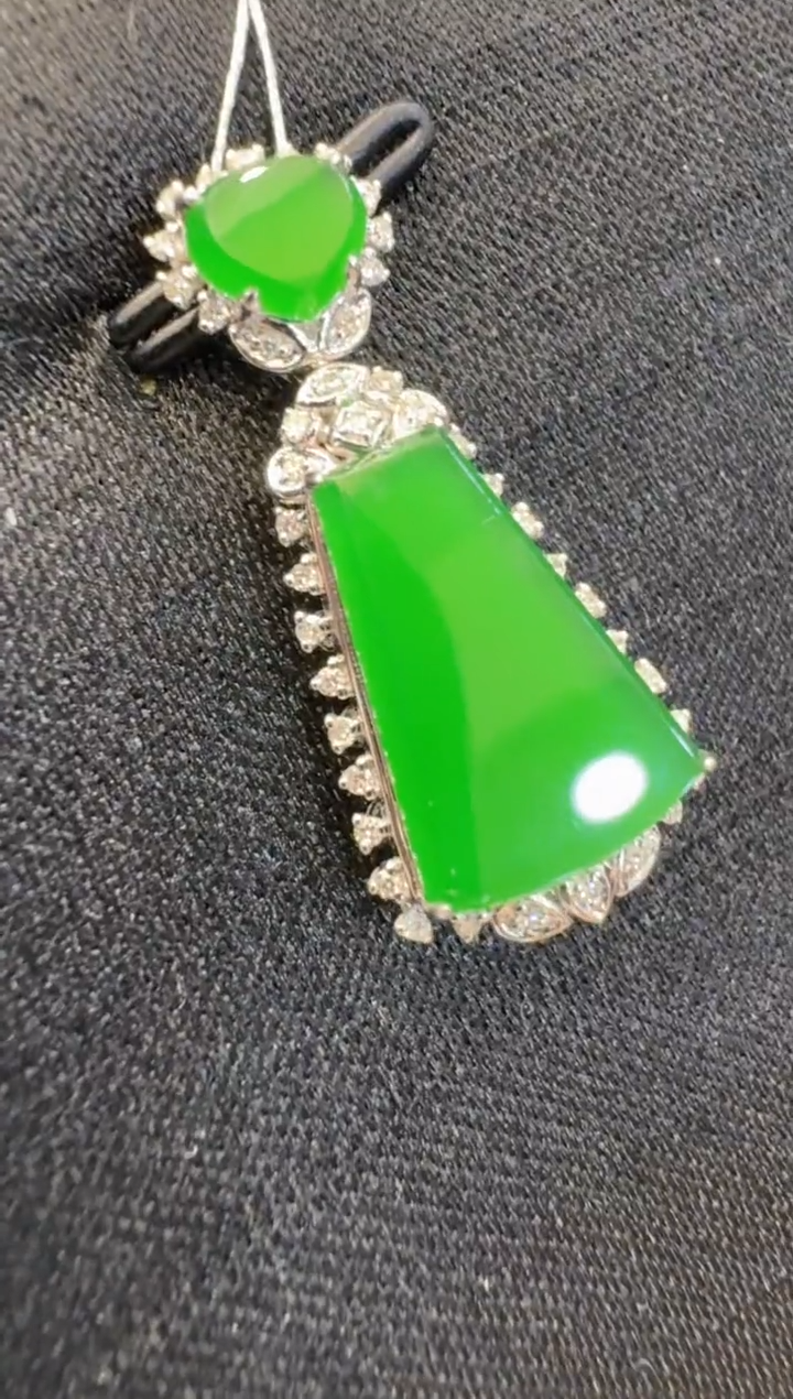 【闪购商品】翡翠吊坠(不含链)18K金镶嵌多样性团购发一件