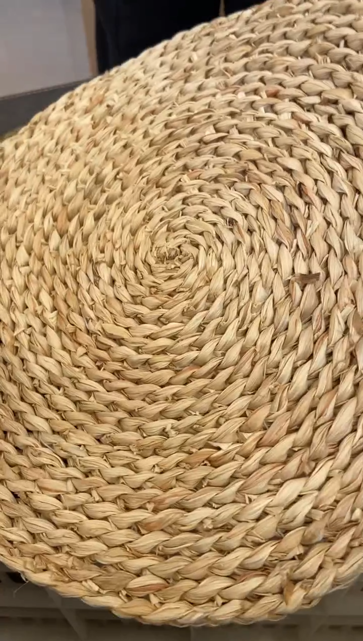 无运费险有瑕疵的摄影的产品有使用过的痕迹有点脏介意勿拍