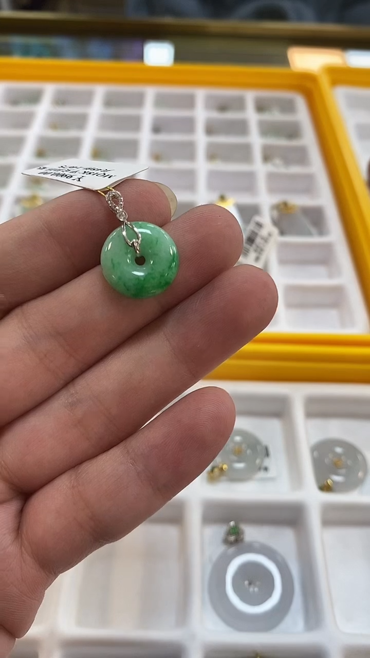 【闪购商品】翡翠挂件18K金镶嵌翡翠14675