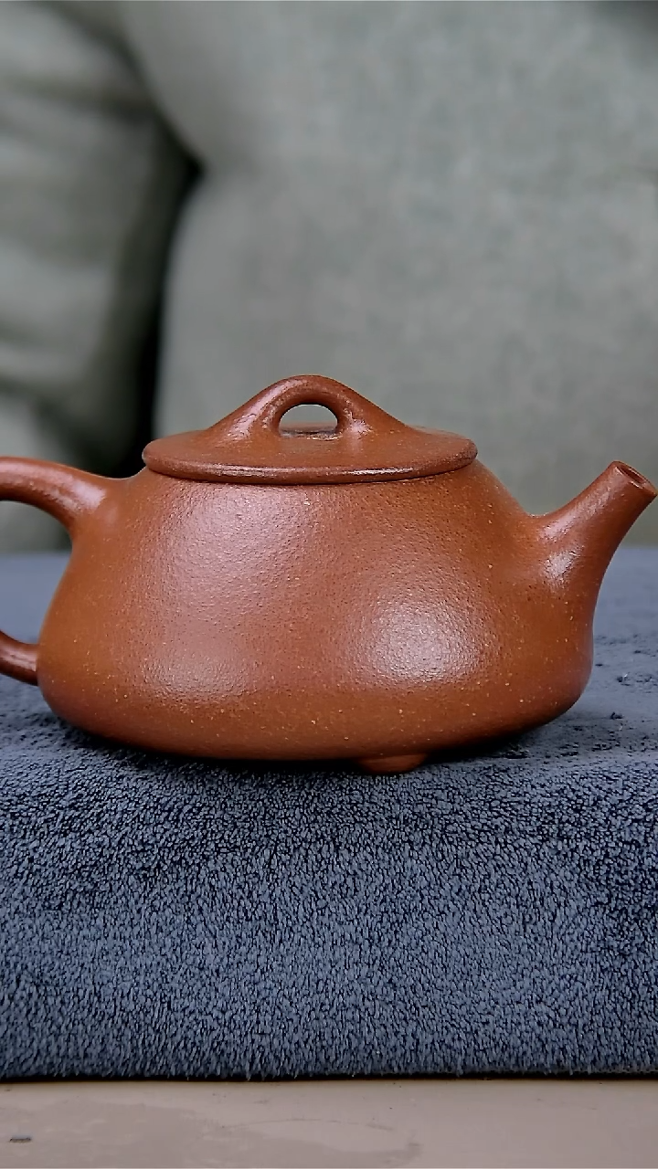 【闪购商品】紫砂茶壶220红降坡清选石瓢