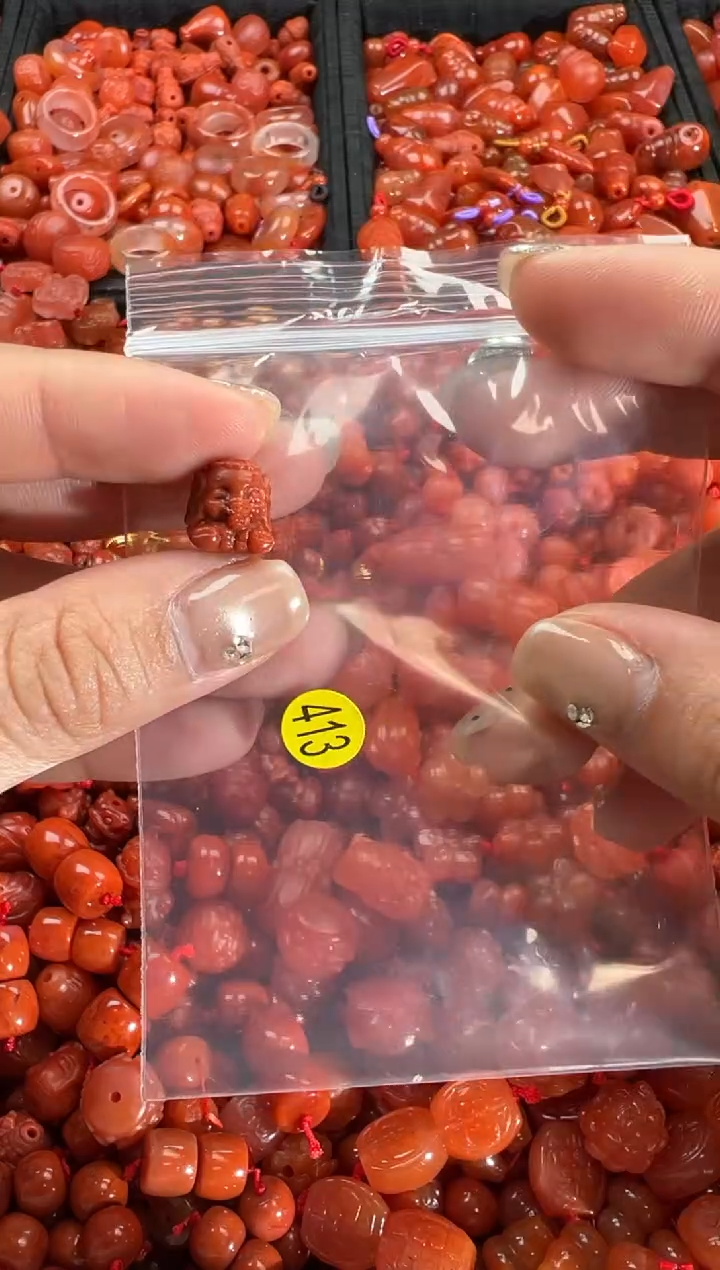 【闪购商品】南红玛瑙颈饰未镶嵌1