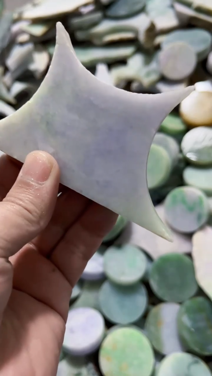 【闪购商品】翡翠挂件未镶嵌A货康壹975