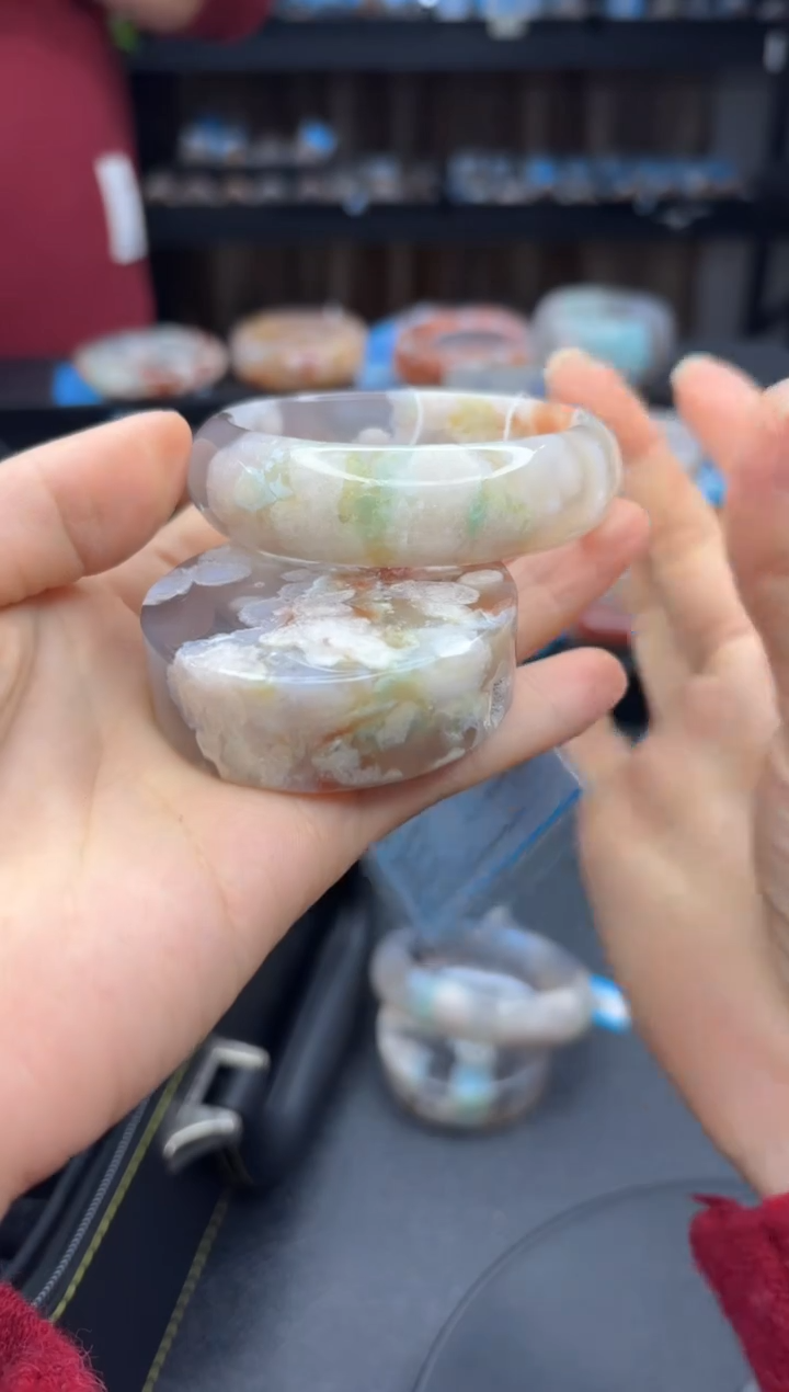 【闪购商品】石英质玉手镯未镶嵌2096（53圈赠送镯心）