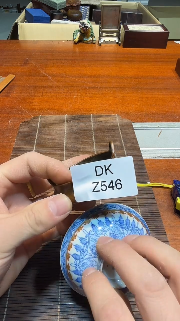 8母****猪哈哈哈哈哈哈546