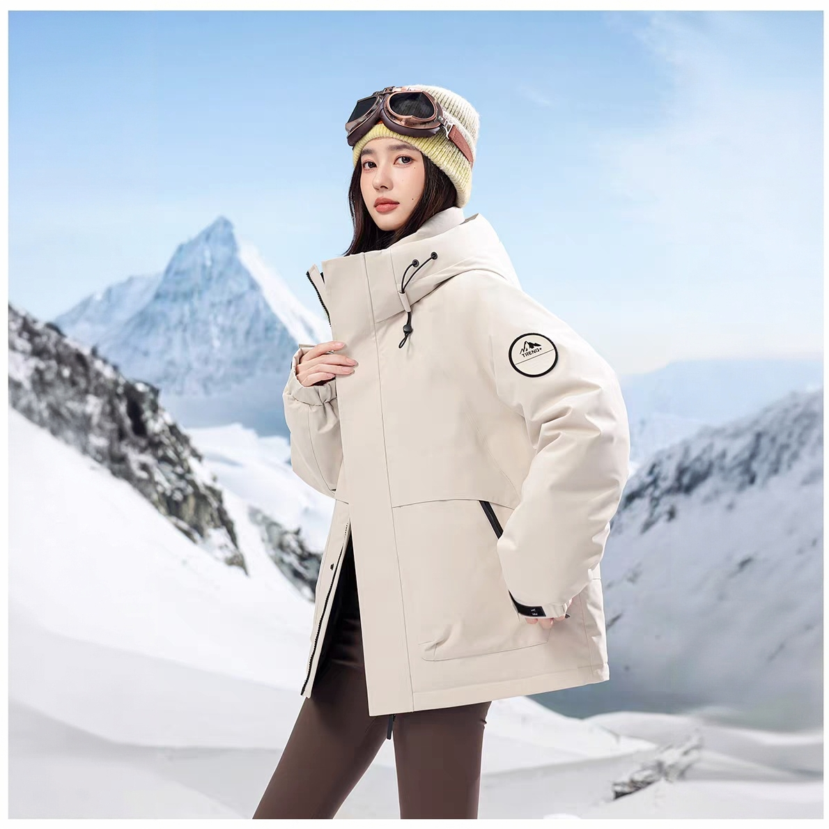 极简风休闲风大学生女款登山防寒运动冬季加厚拉链外套连帽上衣