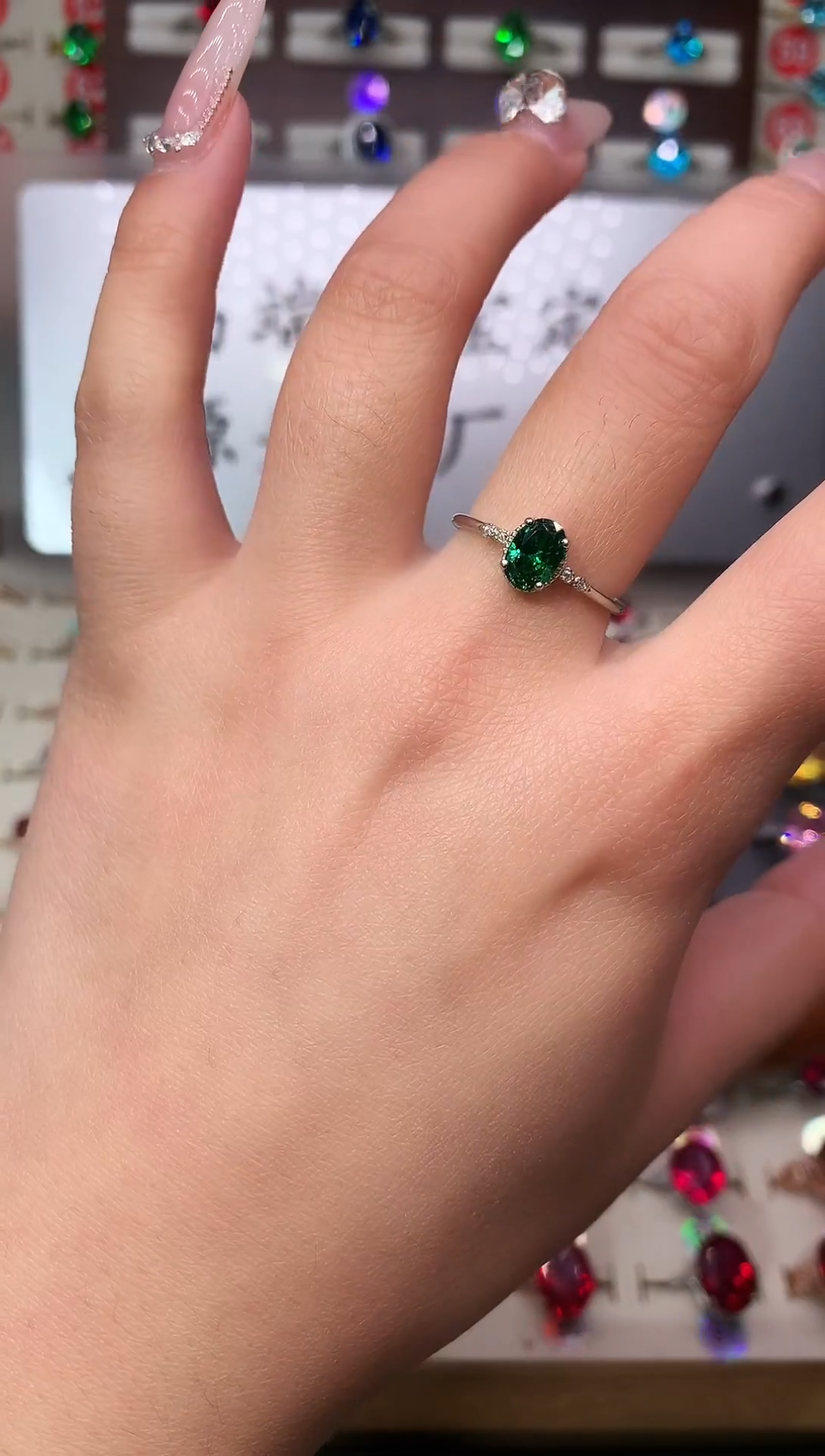 银S925镶嵌透辉石戒指5*7 银托