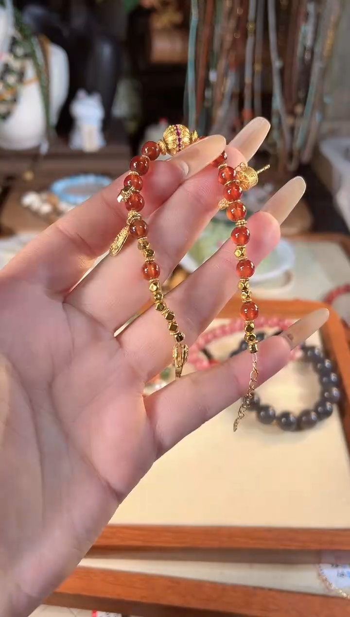 【闪购商品】石榴石手链银S925镶嵌多样性发货其一