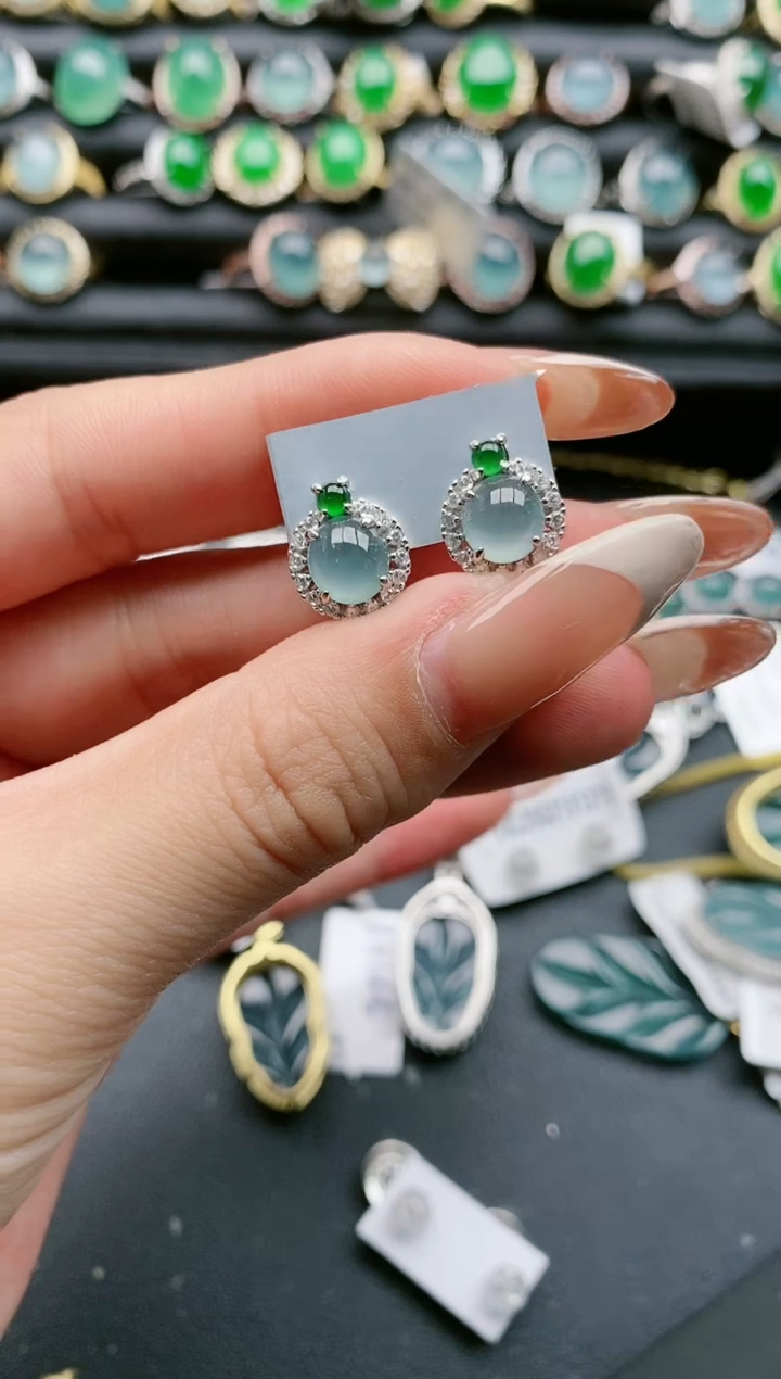 【闪购商品】翡翠戒指银S925镶嵌111111