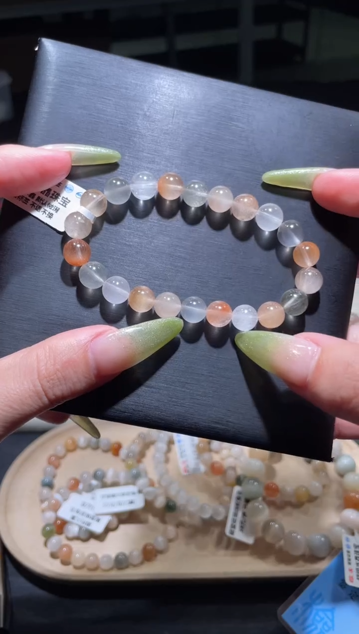 【闪购商品】水晶手链未镶嵌40号多性样发-R 8+