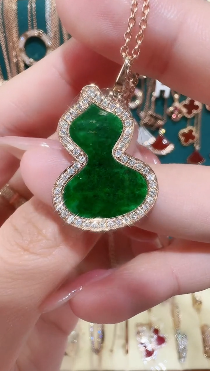 【闪购商品】翡翠吊坠(不含链)18K金镶嵌吊坠