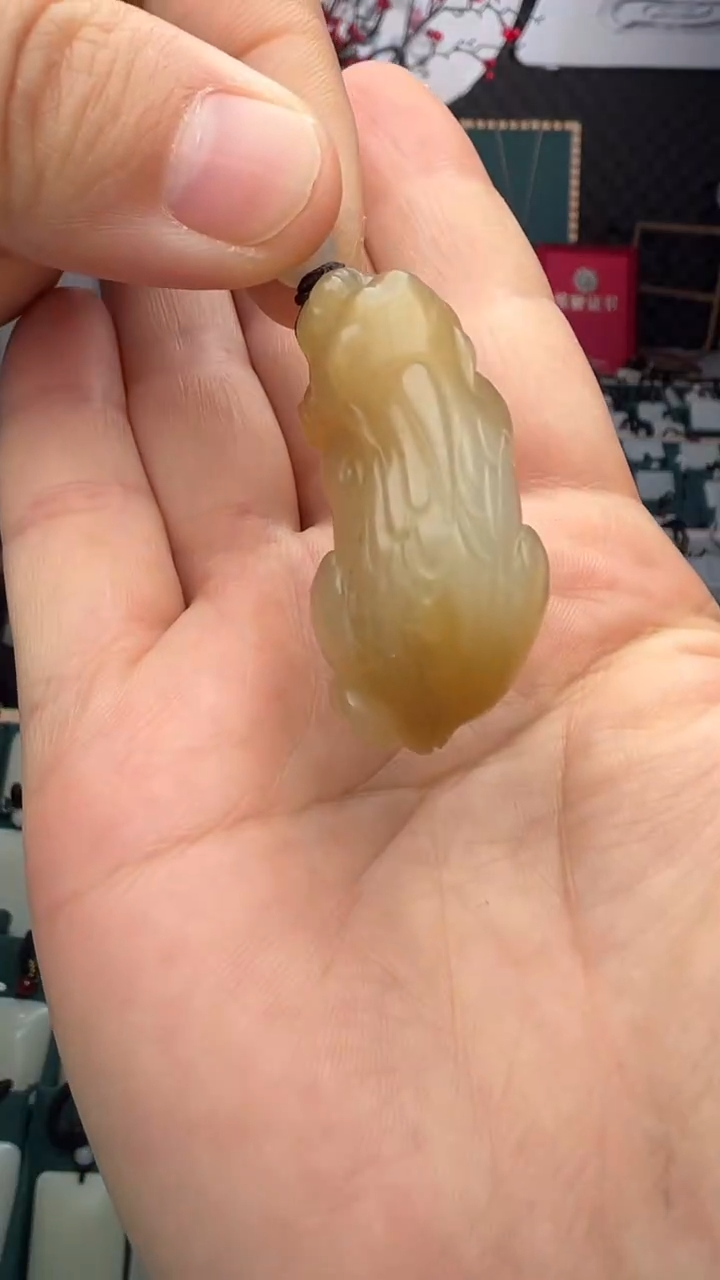 颈饰未镶嵌和田玉J