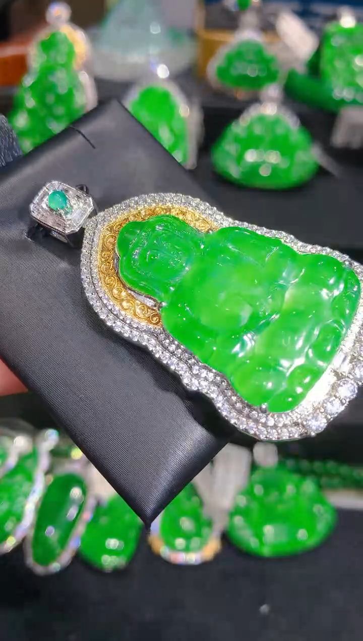 【闪购商品】翡翠颈饰未镶嵌60多样性发货（只发一件）