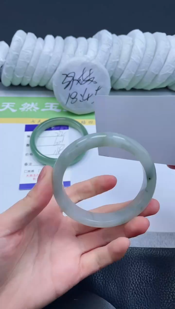 【闪购商品】石英质玉手镯未镶嵌A23-58+