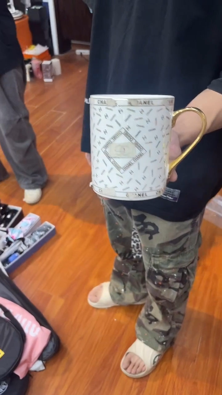 杯鸿辉家品牌瓷器，京东包邮！