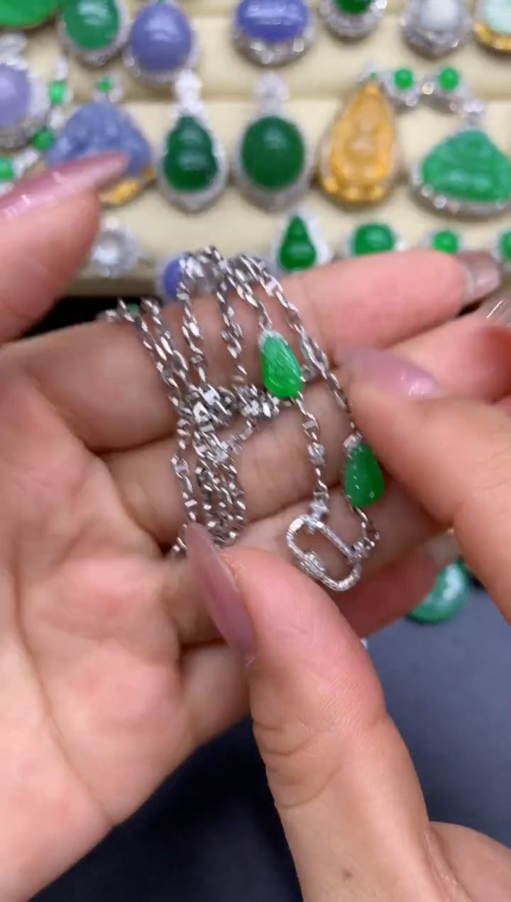 颈饰18K金镶嵌翡翠351-中国好珍宝