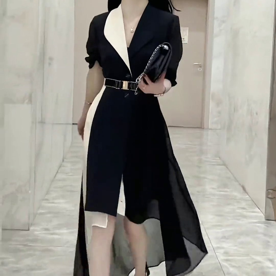 2025夏季新款时尚显瘦气质女士网红休闲洋气连衣裙百搭款D6224