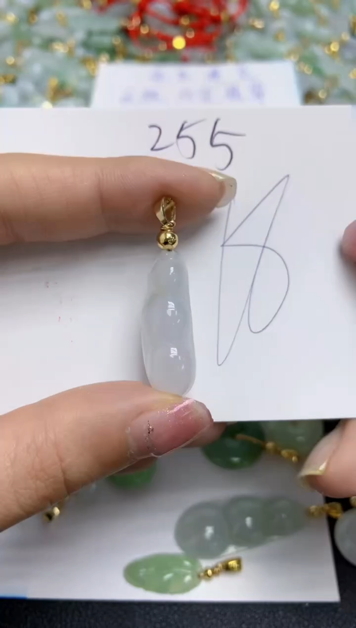 【闪购商品】翡翠颈饰合金天然翡翠A货