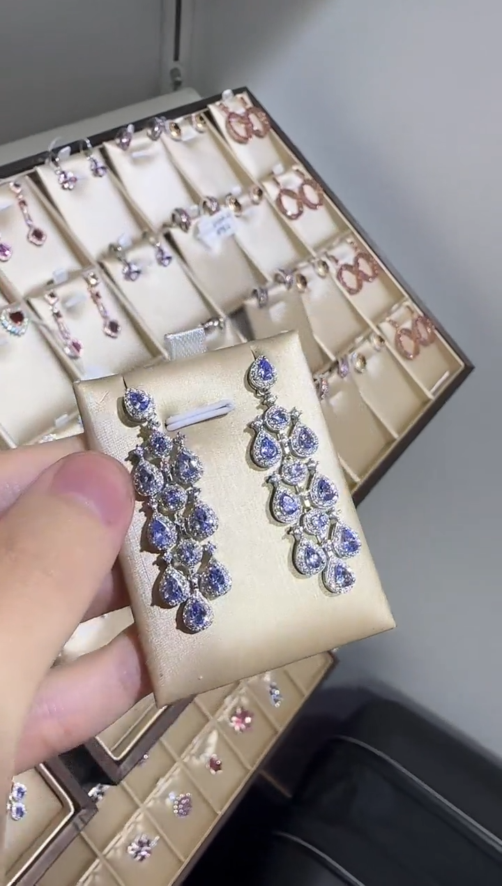 【闪购商品】坦桑石耳饰银S925镶嵌耳坠