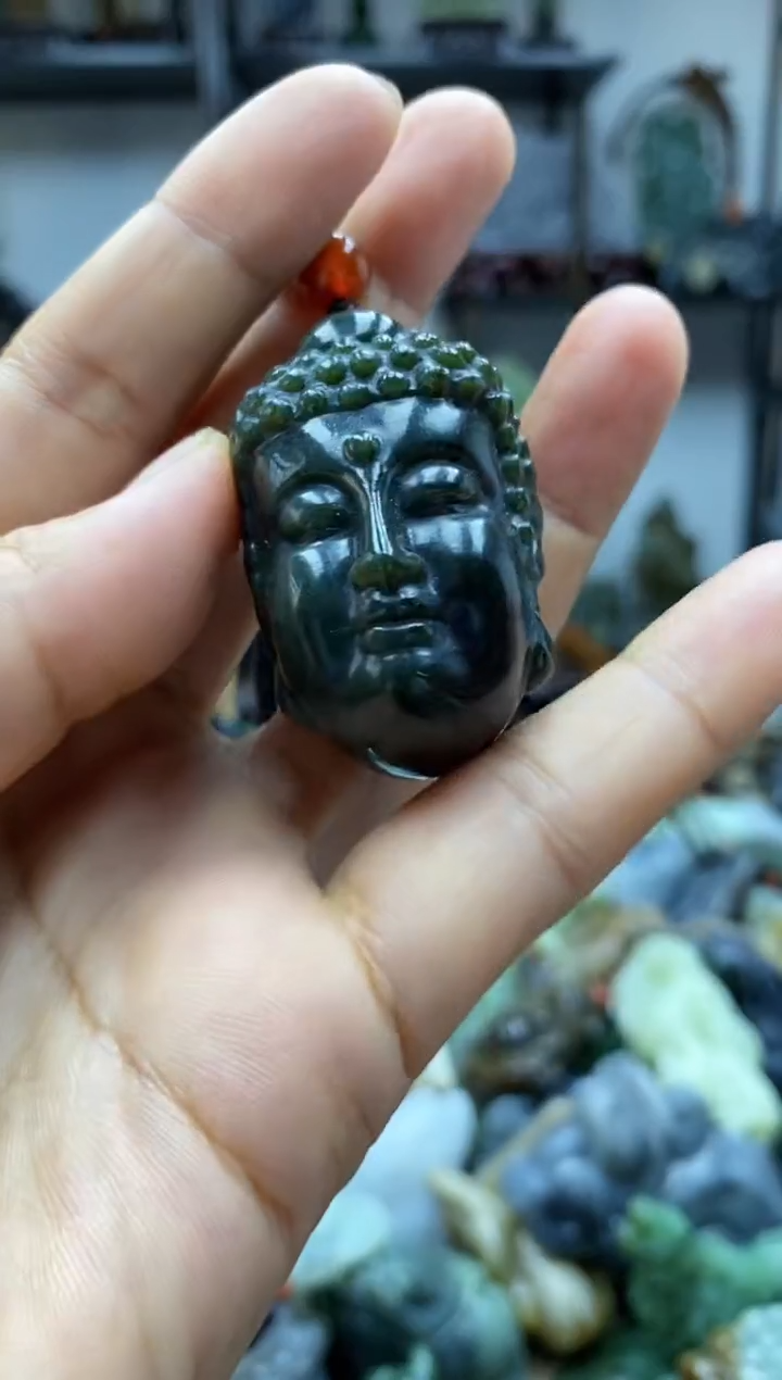 和田玉未镶嵌把件1