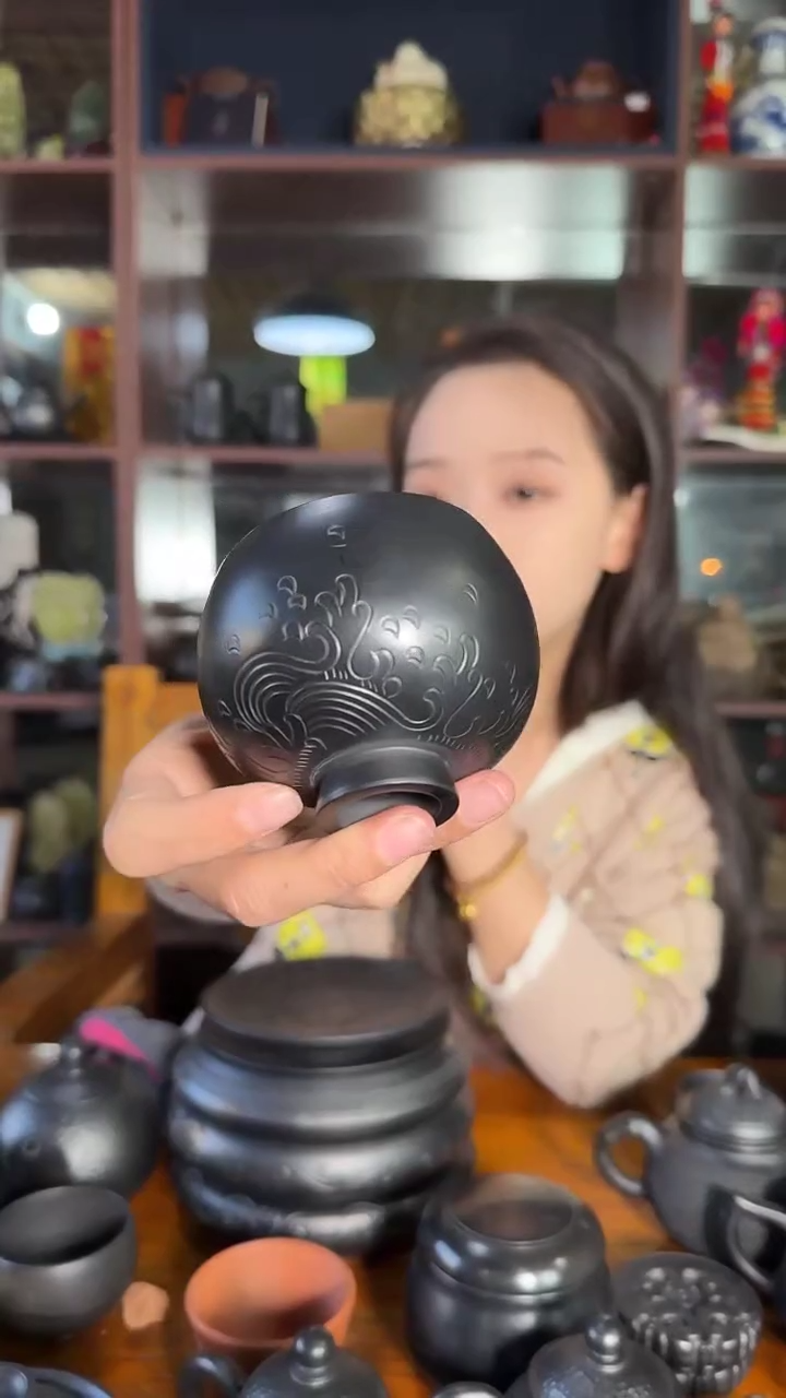 神农黑陶海浪纹罗汉杯