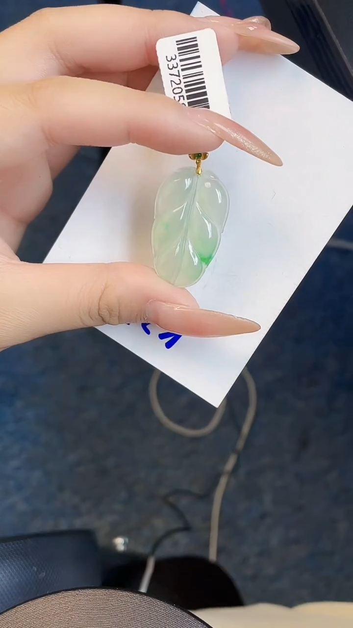 【闪购商品】翡翠颈饰18K金镶嵌00000000