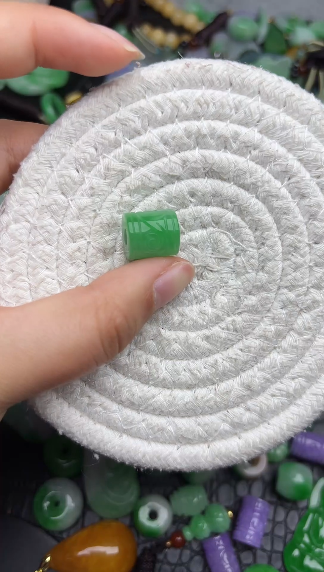 颈饰未镶嵌翡翠缅甸翡翠吊坠