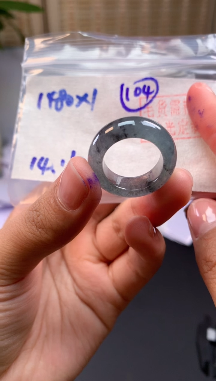 【闪购商品】定制翡翠未镶嵌戒圈#1480元-毛货需精细抛光