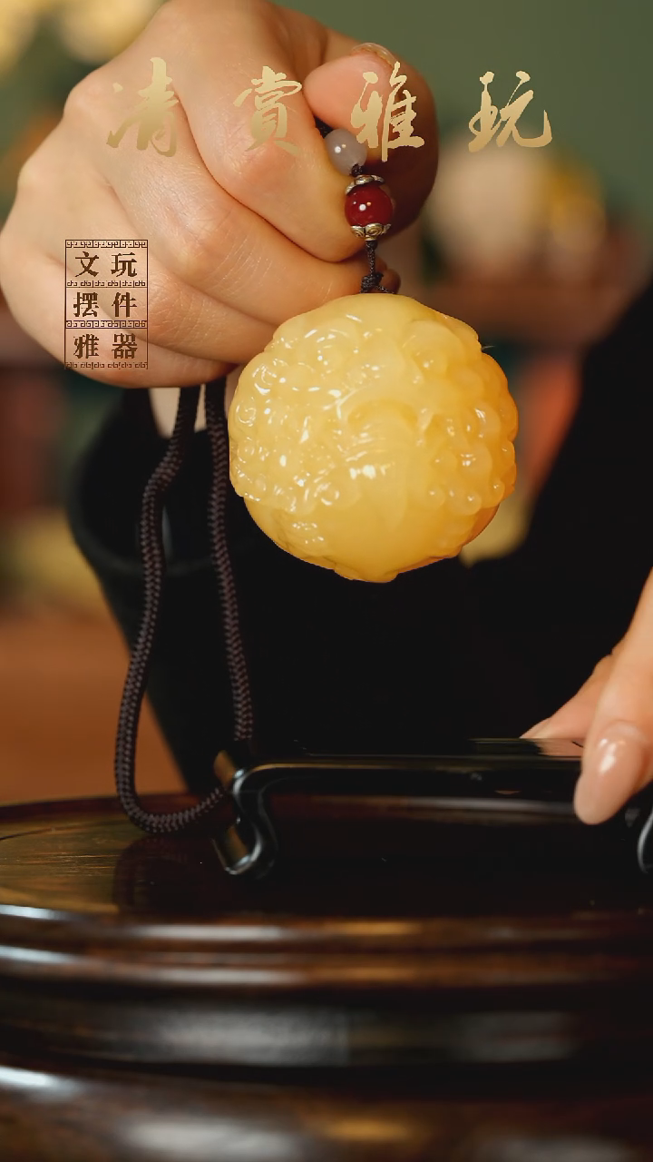 玉《守望貔貅》手把件摆件