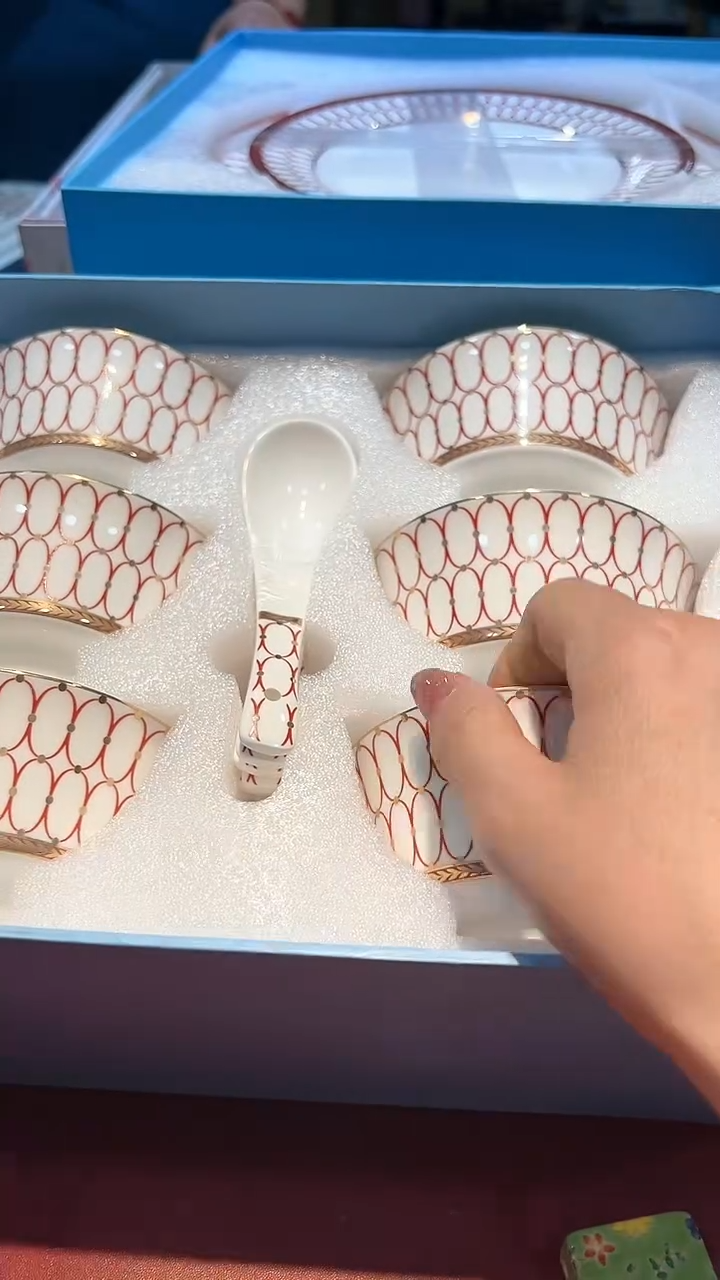 【闪购商品】瓷片锅碗瓢盆一件不剩