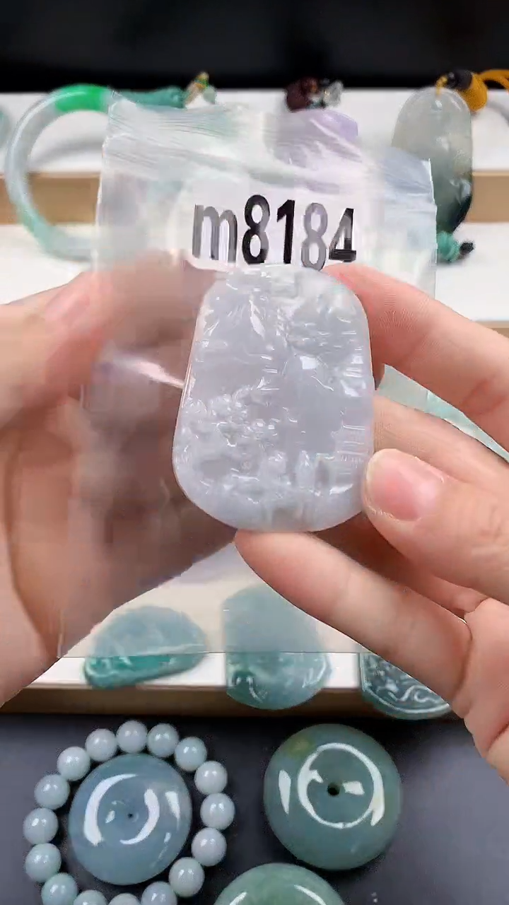 颈饰未镶嵌翡翠天然翡翠吊坠挂件