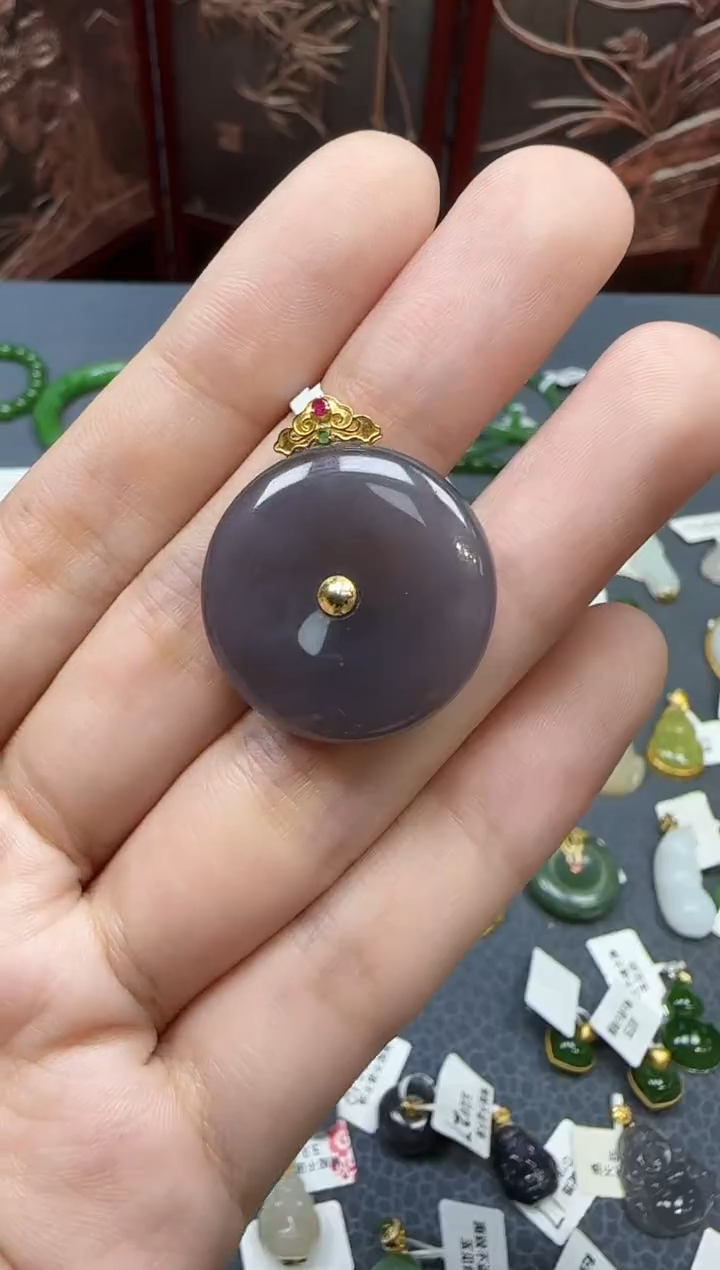 和田玉18K金镶嵌挂件1