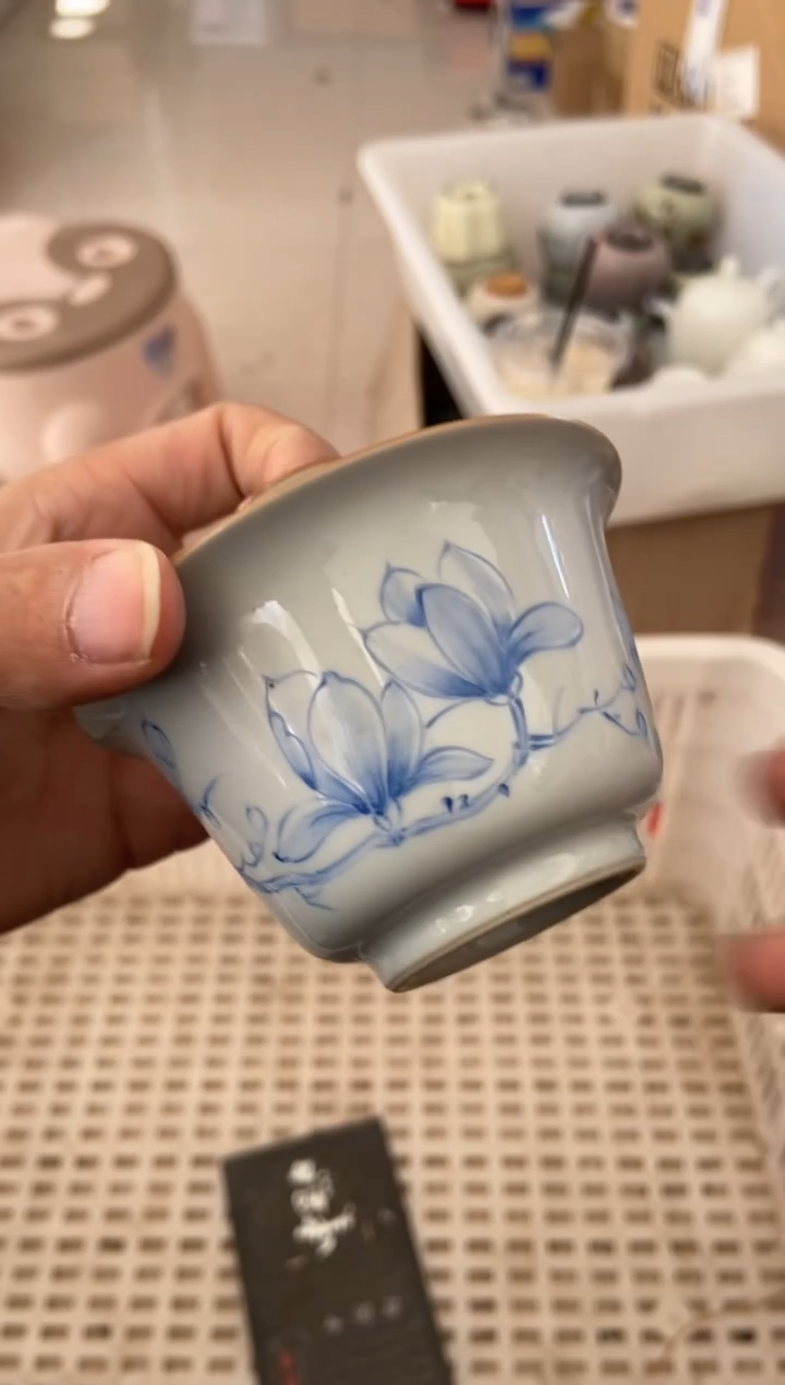 杯子瓷无运费险有瑕疵的摄影的产品有使用过的痕迹有点脏介意勿拍