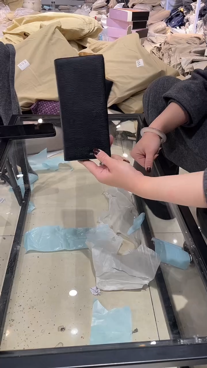 头层牛皮999品牌男包清货中（不要卡单，理性消费）