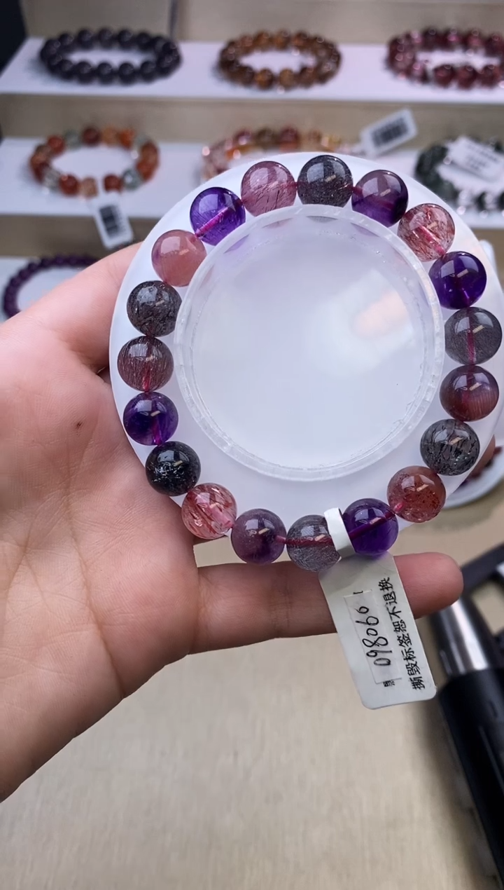【闪购商品】水晶手链未镶嵌黑加仑超七单圈10m+