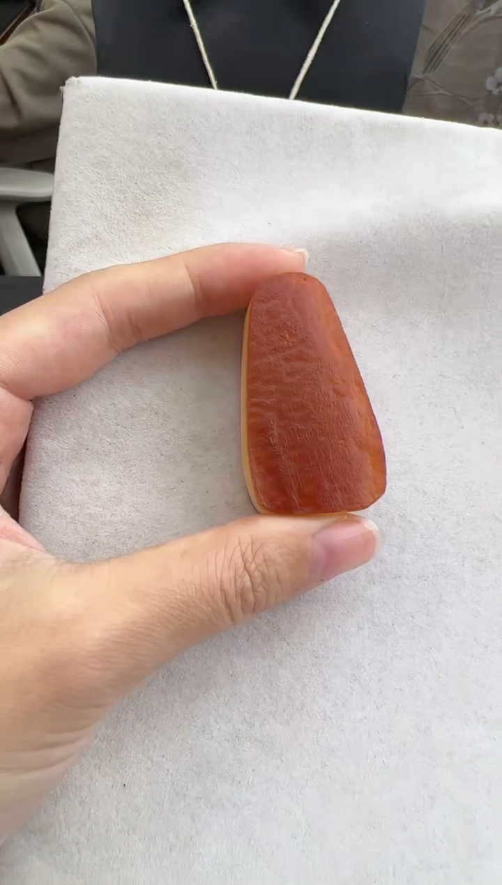 【闪购商品】琥珀裸石未镶嵌10115132-吊坠