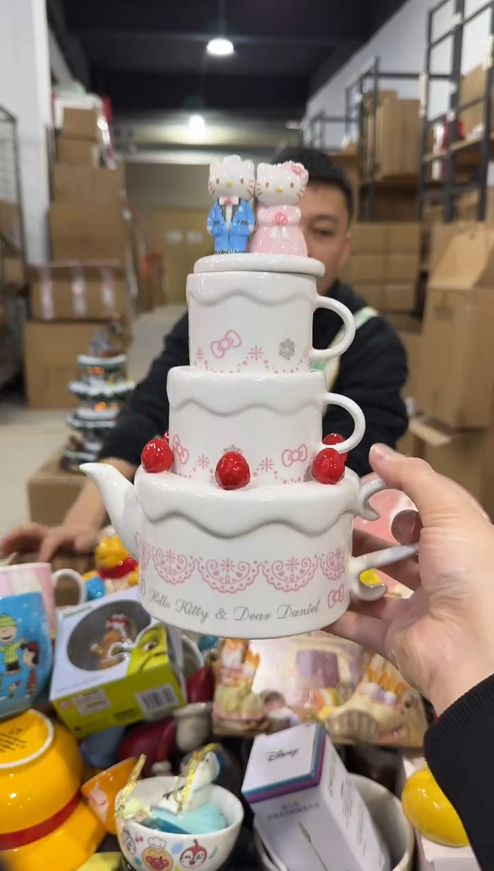 瓷片原盒kt猫结婚茶壶套组