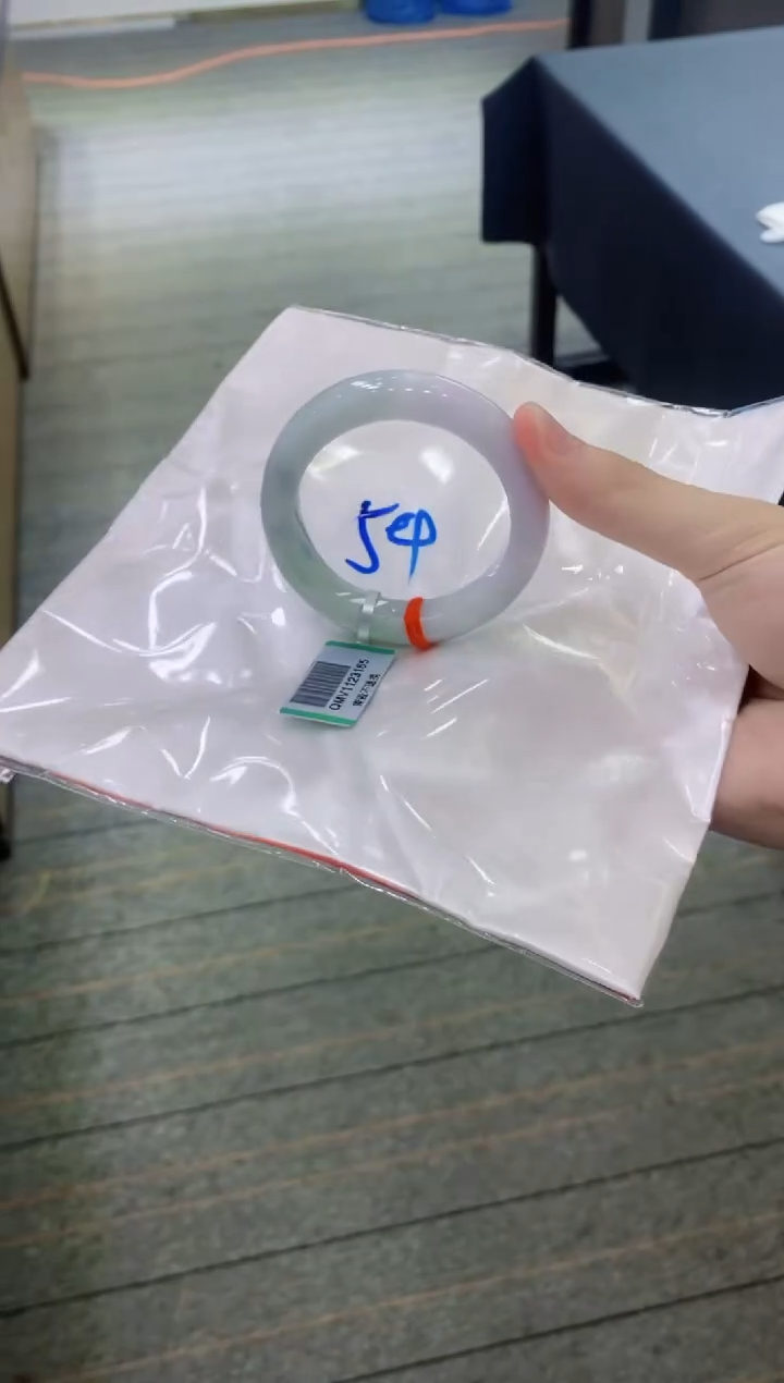 【闪购商品】翡翠手镯未镶嵌